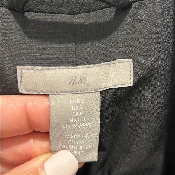 🖤 H&M Ruched 3/4 Sleeve Blazer - Picture 5 of 6